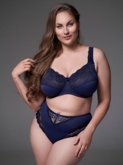 Plaisir Lingerie Beate Elegance UW Soft Full Cup -rintaliivit Dark Blue Kaarituettu, toppaamaton, joustopitsinen täyskuppiliivi. 80-110 D-H 619432-17/DAB