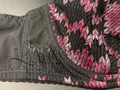 Nessa Nancy Soft UW-rintaliivit Pink Knit Kaarituettu, toppaamaton liivi kaksikerroksisilla mesh- ja pitsikupeilla. 65-100, E-O N-550